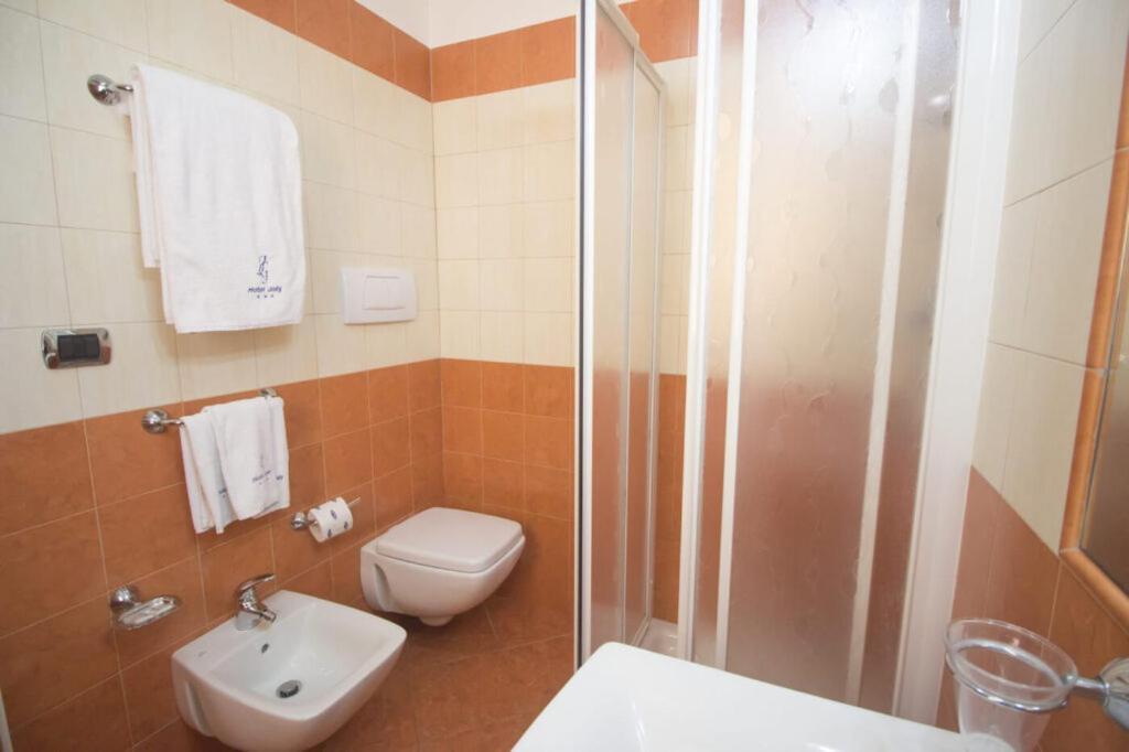 מודוניו Hotel Jolly מראה חיצוני תמונה